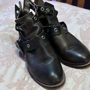 Freebird Black/Brown Ankle Boots with Buckle Detail. Barely worn.